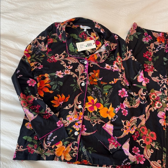 NWT Johnny Was Black Floral pajama set - Picture 3 of 9